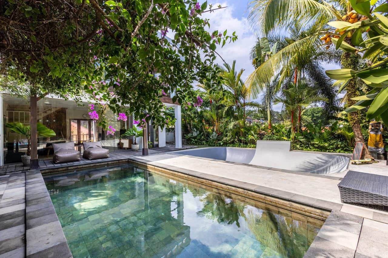 TROPICAL RETREAT 3 BEDROOM VILLA FOR SALE FREEHOLD IN BALIAN, TABANAN BE-2247 